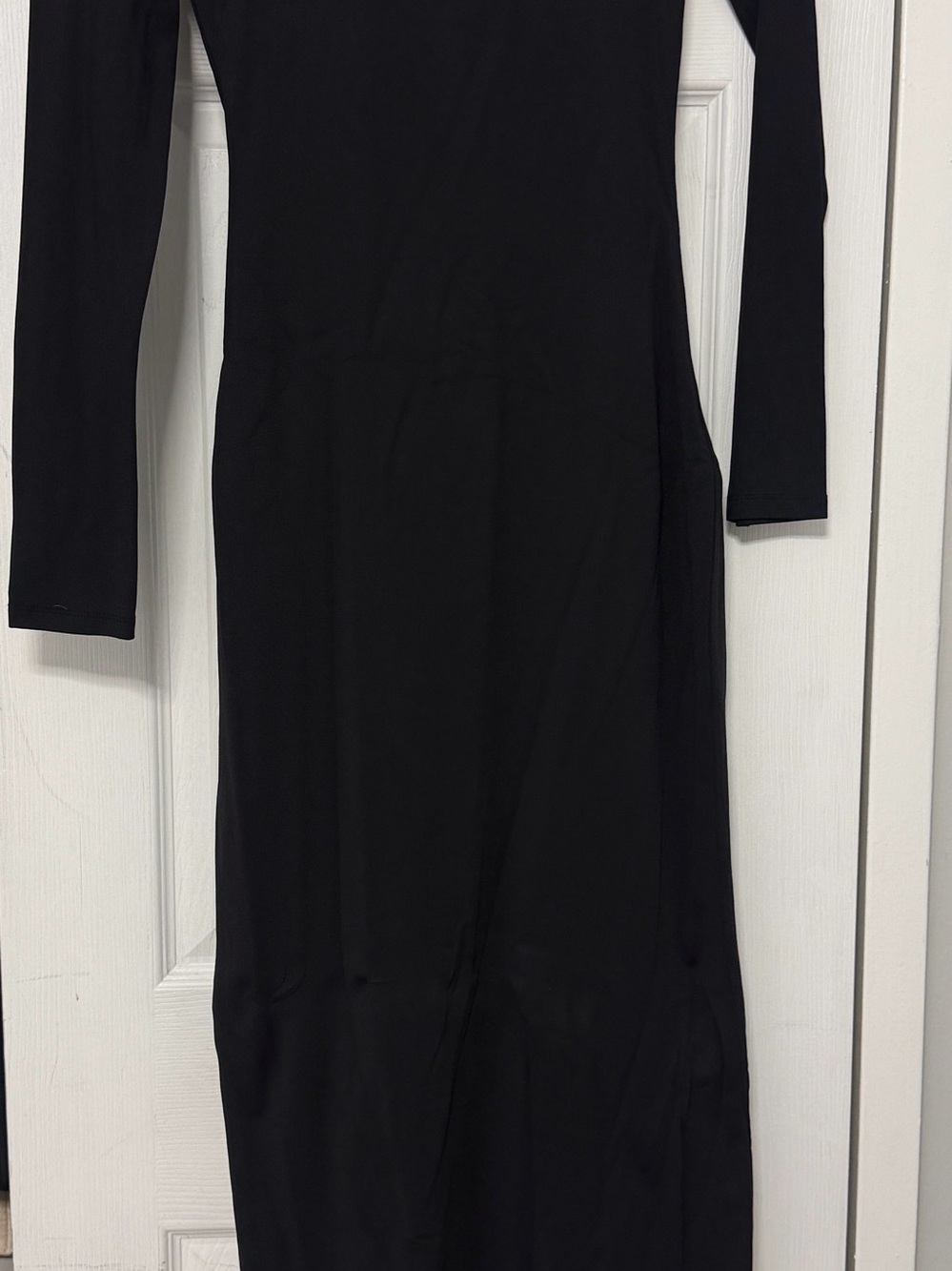 Aritzia Contour Crew Longsleeve Maxi Dress Black Medium